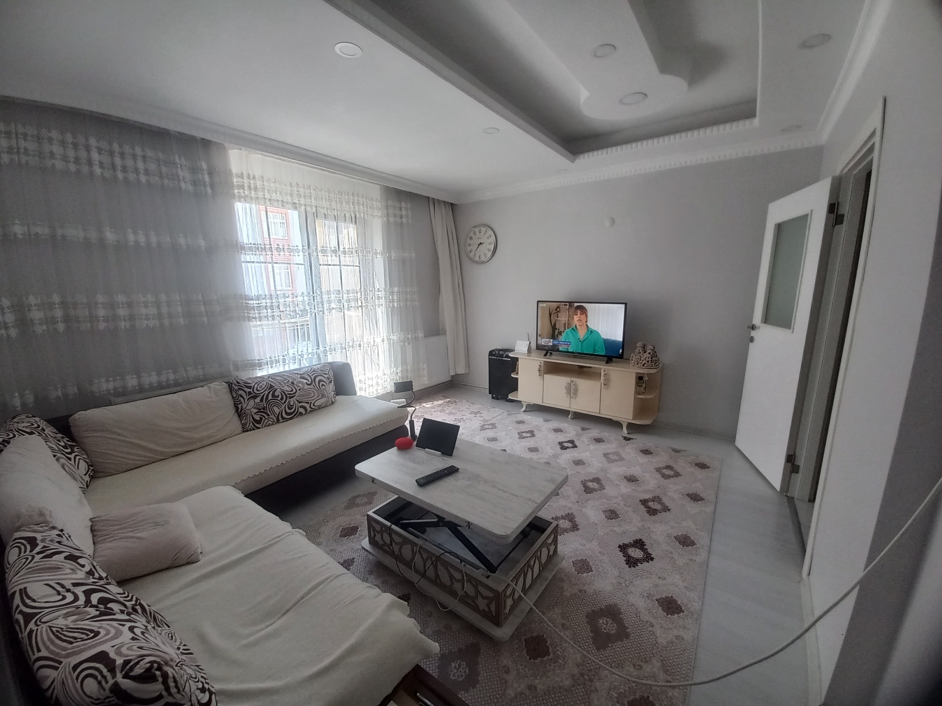 AVM METRO TRAMVAYA YAKIN FUL EŞYALI EV