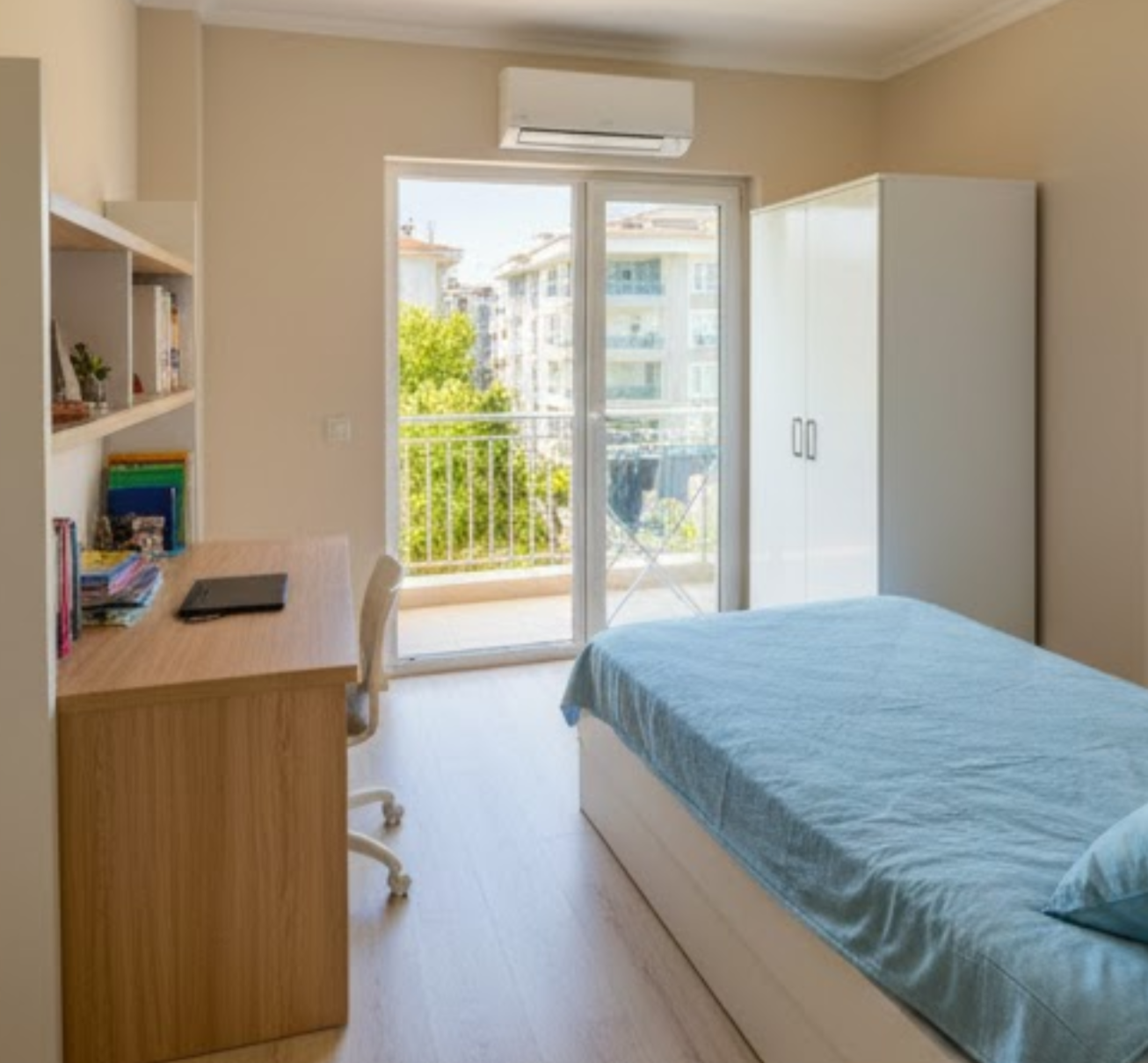 Antalya Varsak kampüse yakın kız öğrenci evi