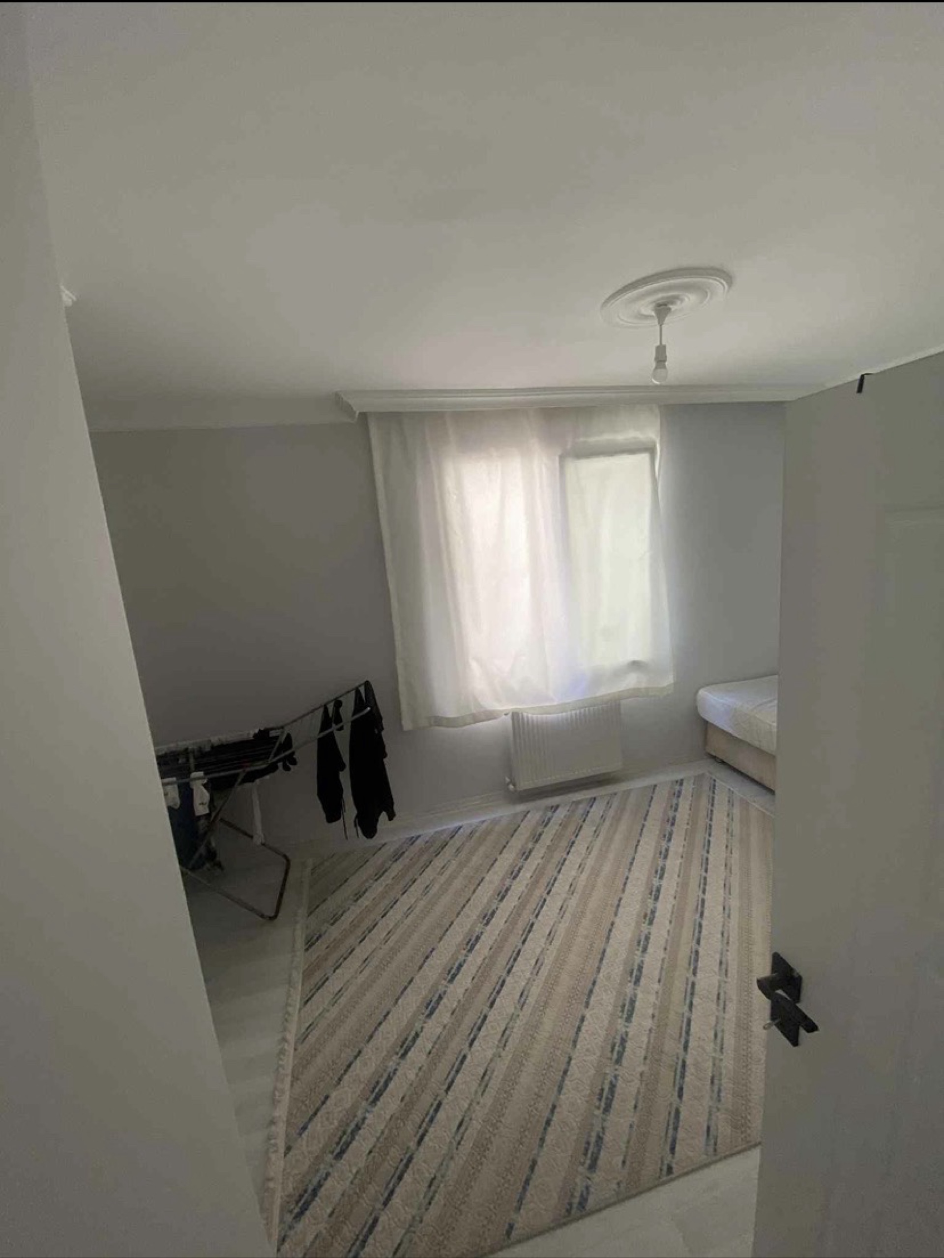 Bay bayan Ev arkadaşı arıyorum