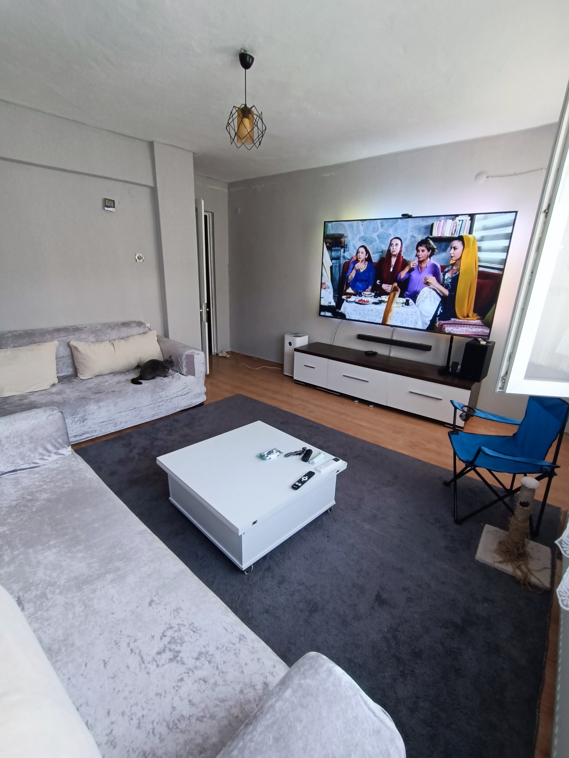 Konak Üçyolda metroya yakın ev arkadaşı