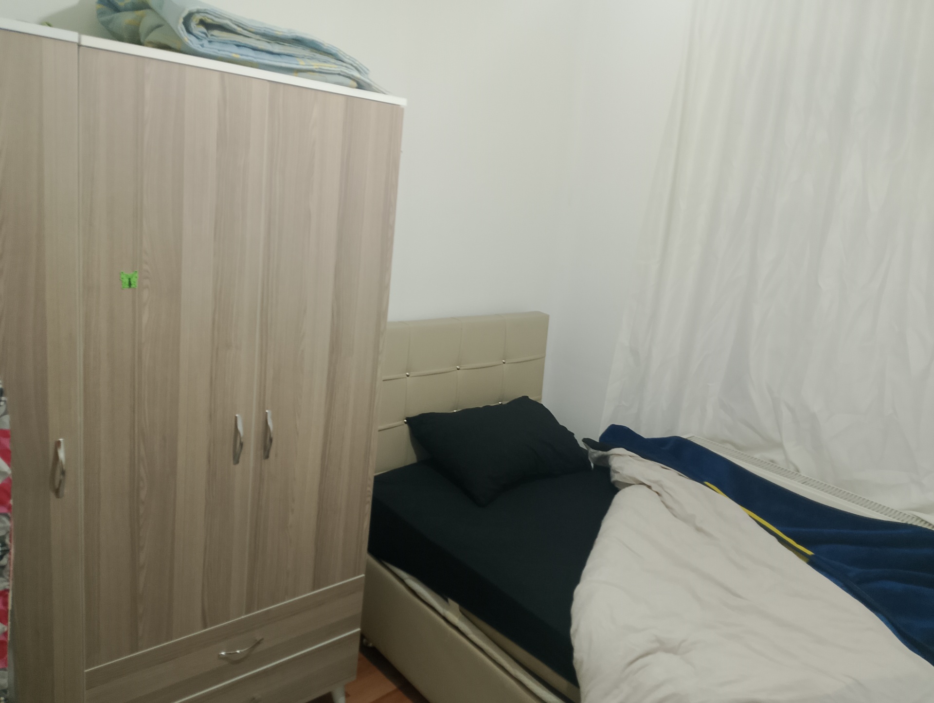 Ev arkadaşı arıyorum 